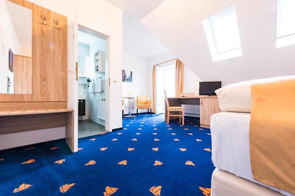 Hotel Boddenhus Garni Zingst Ngoại thất bức ảnh