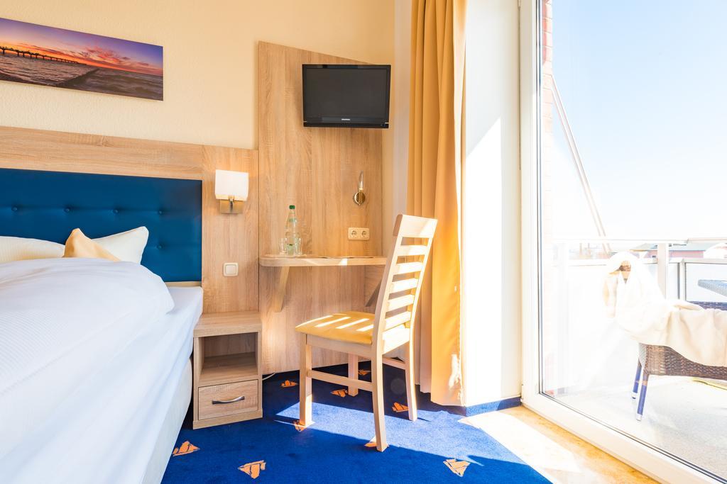 Hotel Boddenhus Garni Zingst Ngoại thất bức ảnh