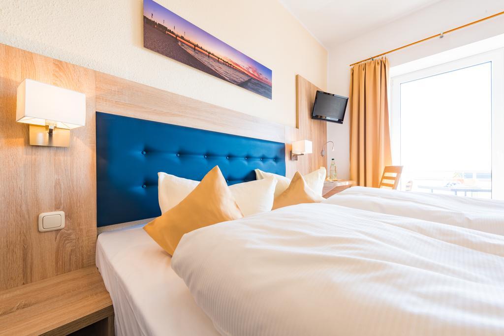 Hotel Boddenhus Garni Zingst Ngoại thất bức ảnh
