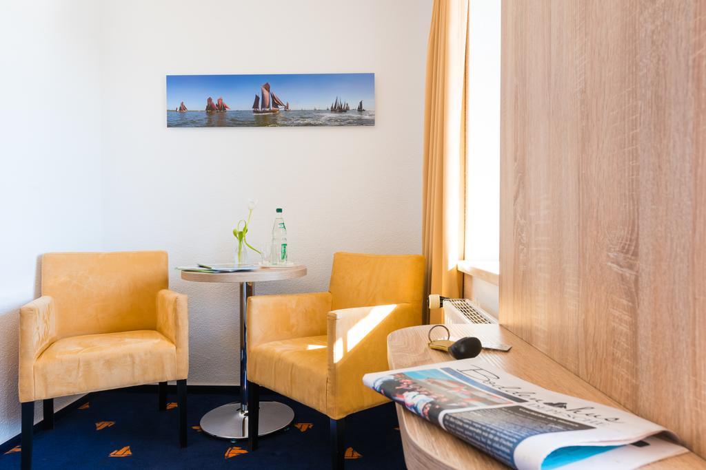 Hotel Boddenhus Garni Zingst Ngoại thất bức ảnh
