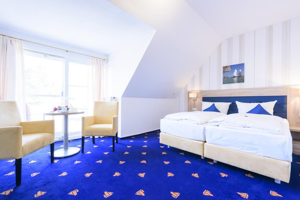 Hotel Boddenhus Garni Zingst Ngoại thất bức ảnh