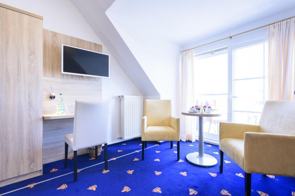 Hotel Boddenhus Garni Zingst Ngoại thất bức ảnh