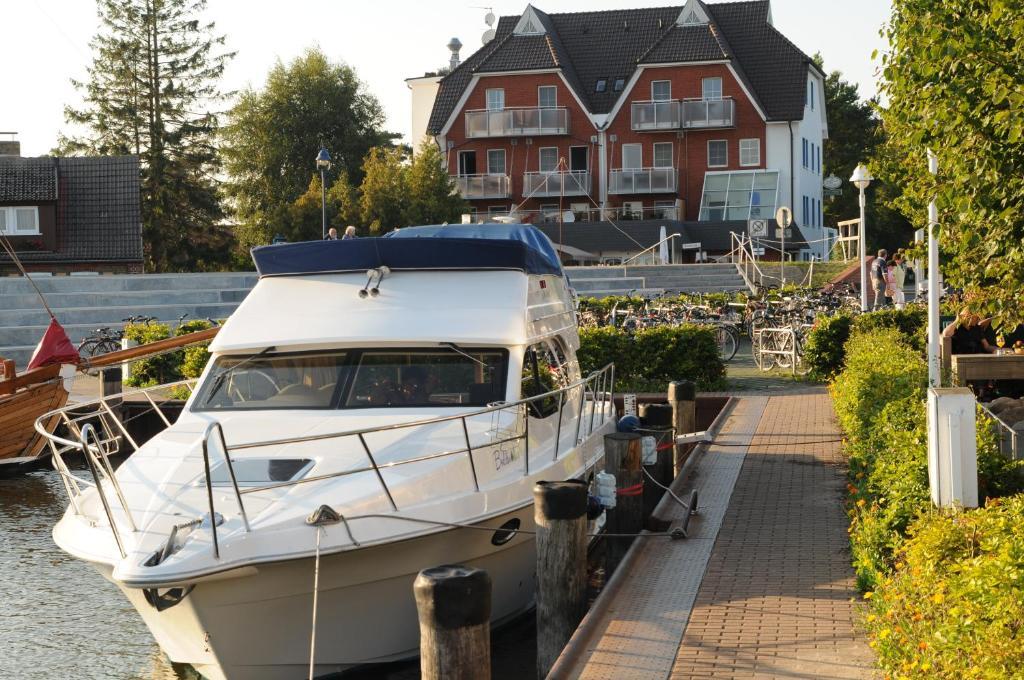 Hotel Boddenhus Garni Zingst Ngoại thất bức ảnh